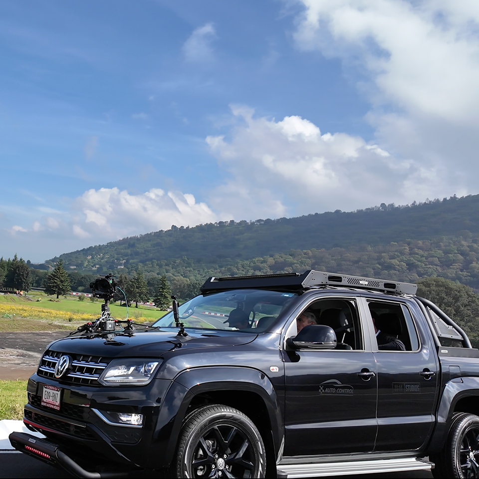 Vehículo con rigging y chofer para running shots